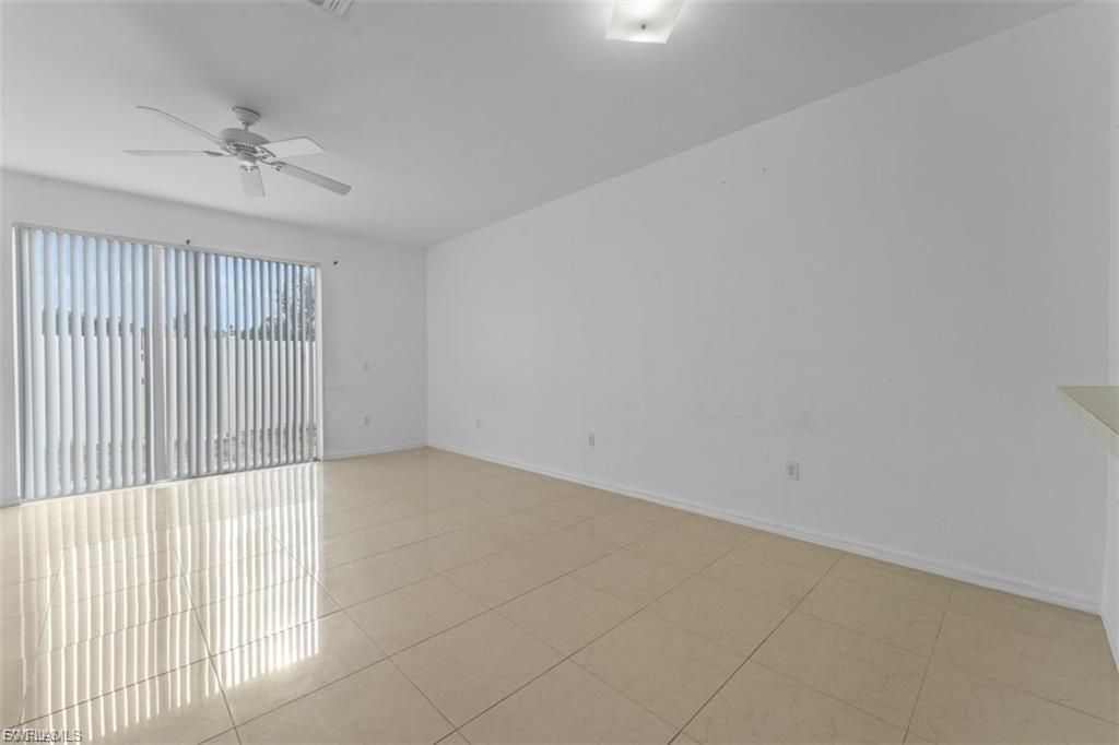 3637 Pine Oak Cir, Unit 105, Fort Myers, FL 33916 Photo