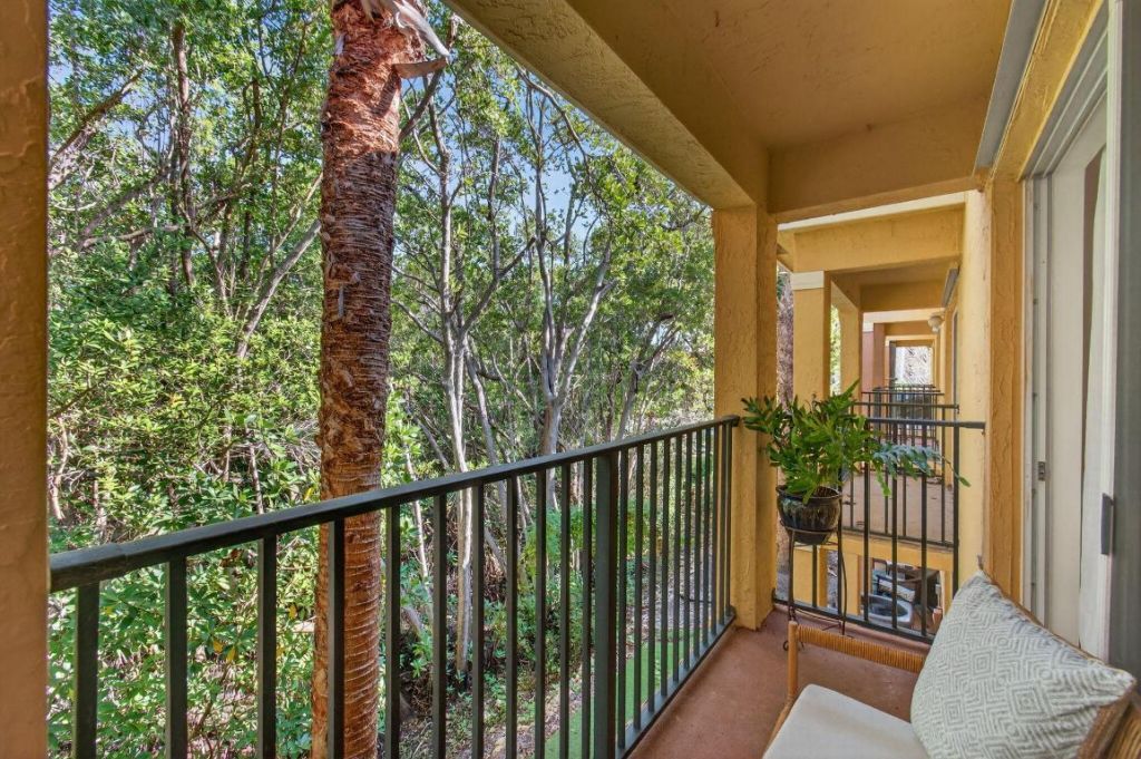 1100 Scotia Drive, Unit 104, Hypoluxo, FL 33462 Photo