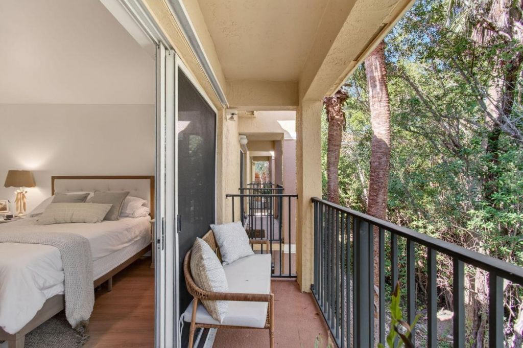 1100 Scotia Drive, Unit 104, Hypoluxo, FL 33462 Photo