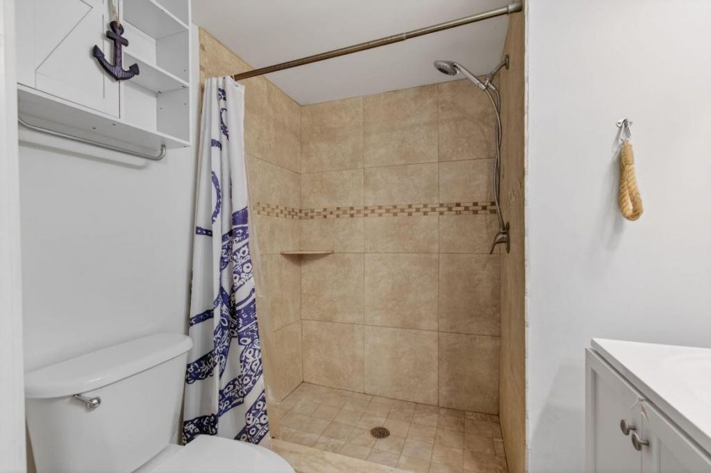 1100 Scotia Drive, Unit 104, Hypoluxo, FL 33462 Photo