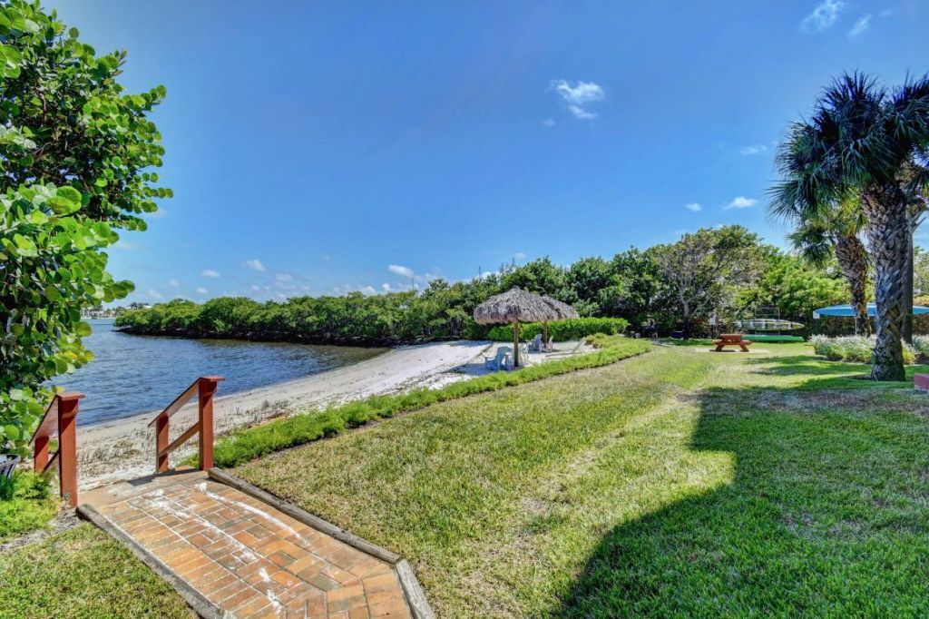 1100 Scotia Drive, Unit 104, Hypoluxo, FL 33462 Photo