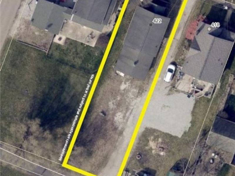 422 W Maple Street, Hartville, OH 44632 Photo 3