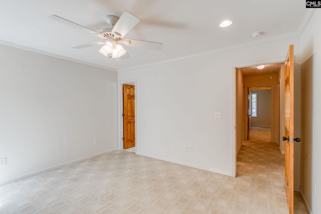 301 Harbor Heights Drive  Photo 17