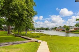 301 Harbor Heights Drive  photo 4