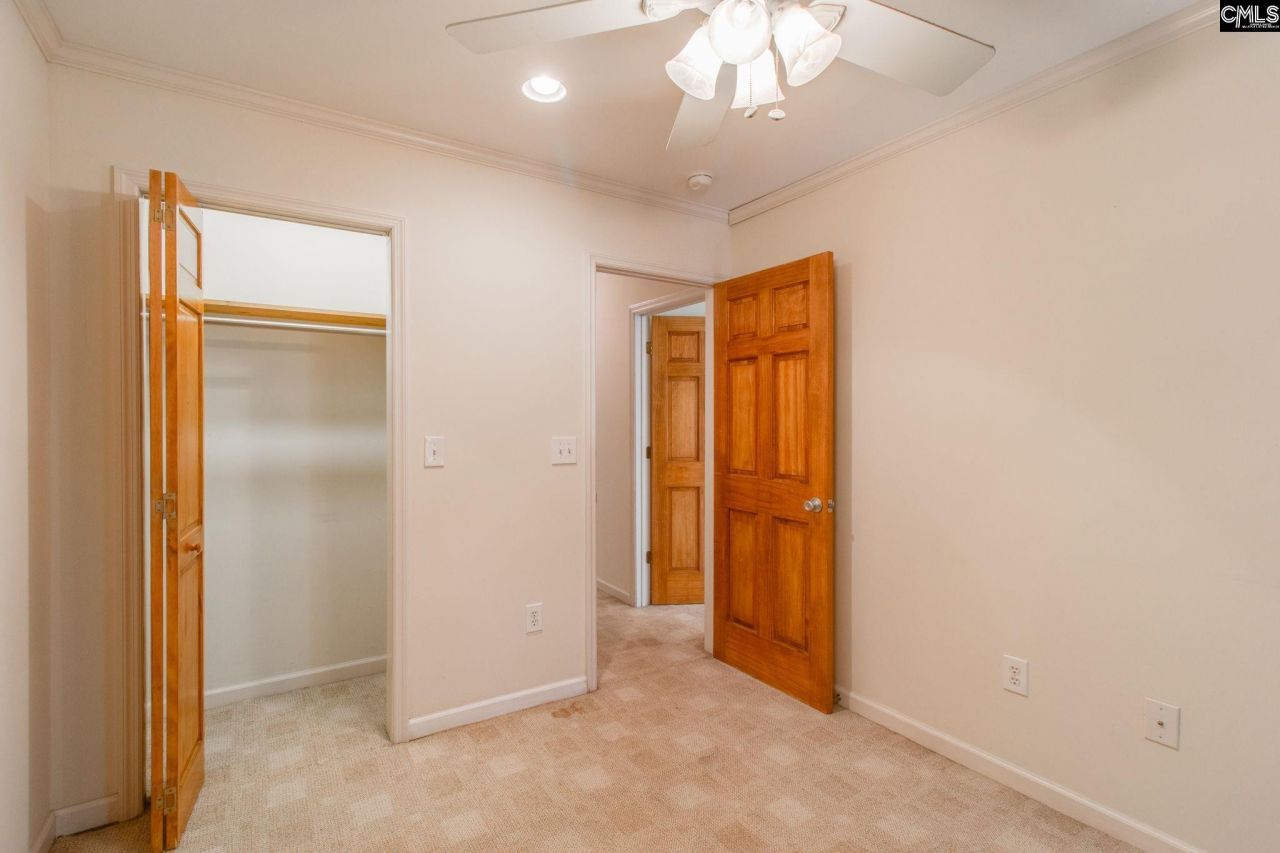 301 Harbor Heights Drive  Photo 23