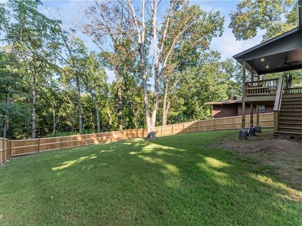13 Hinckley Circle, Bella Vista, AR 72714