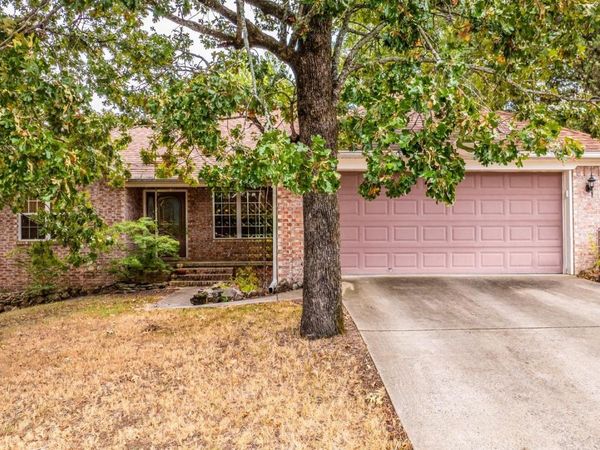 1665 Highpoint, Conway, AR 72034