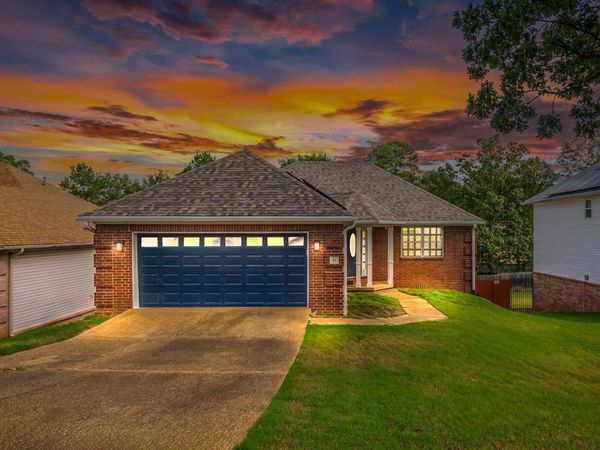 49 Emerald Drive, Maumelle, AR 72113