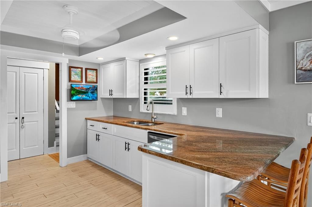 190 Tahiti Cir, Naples, FL 34113 Photo