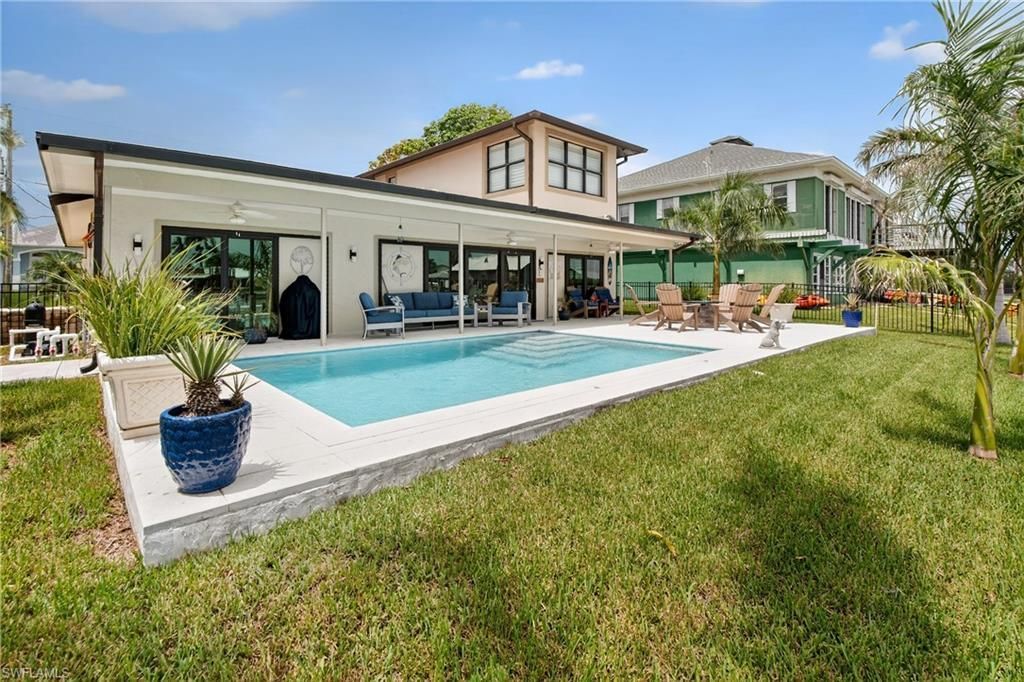 190 Tahiti Cir, Naples, FL 34113 Photo