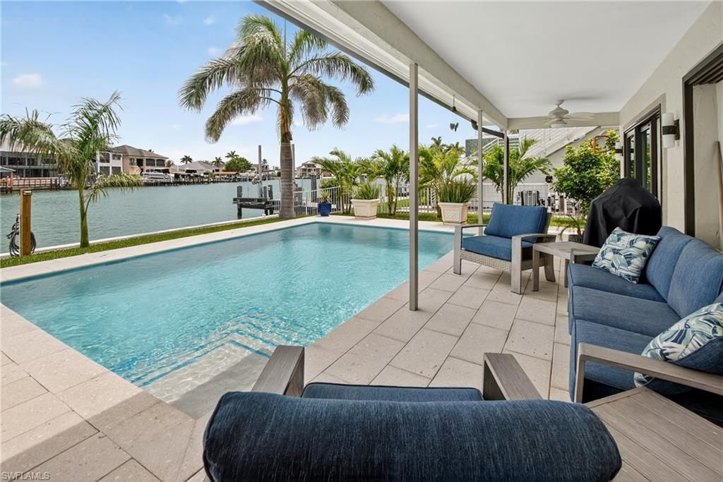 190 Tahiti Cir, Naples, FL 34113 Photo