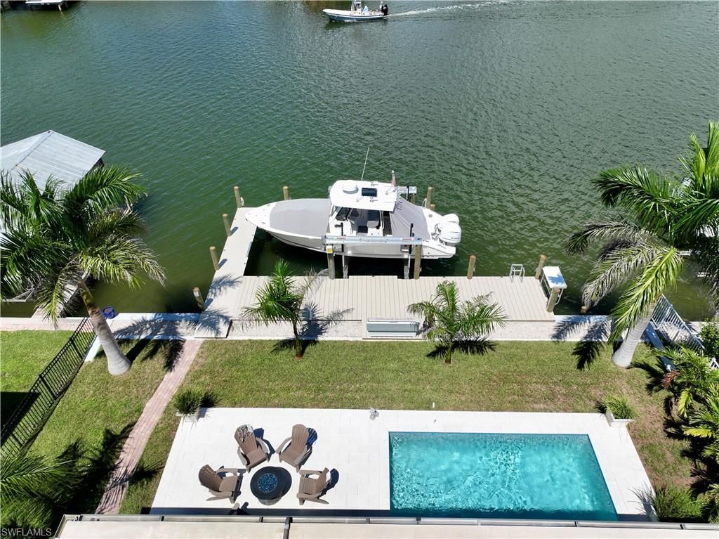 190 Tahiti Cir, Naples, FL 34113 Photo