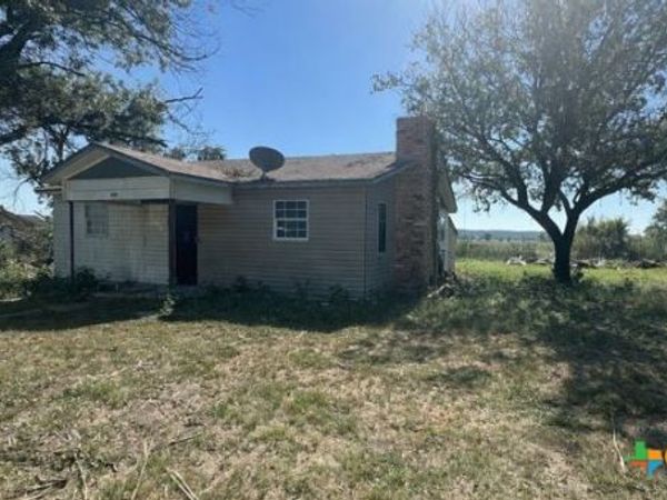 110 Hollis Lane, Gatesville, TX 76528