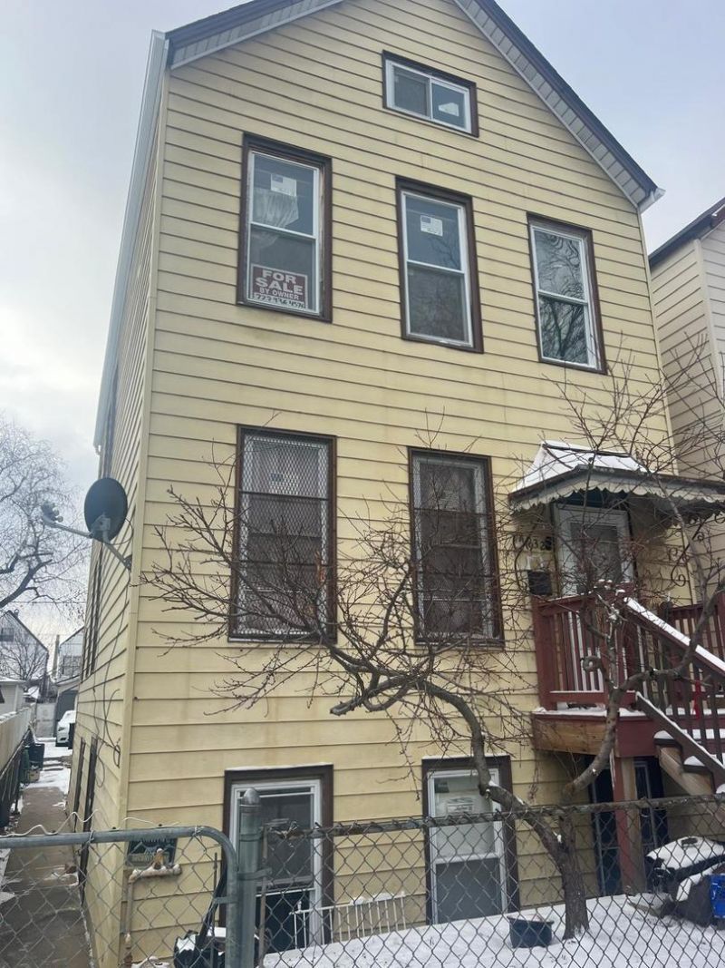 4932 S Winchester Avenue, Chicago, IL 60609 Main Photo