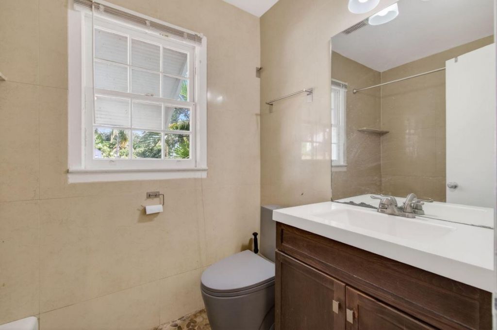 1122 N L Street, Lake Worth Beach, FL 33460 Photo