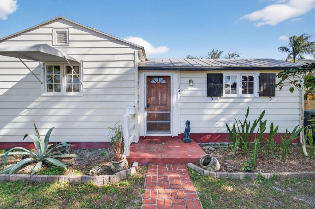 1122 N L Street, Lake Worth Beach, FL 33460 Photo