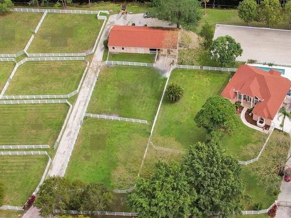 3950 Horse Trail, Loxahatchee, FL 33470