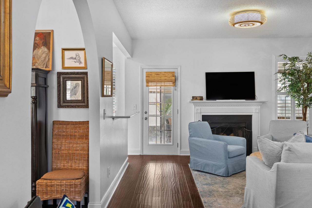 1330 Somersby Lane Photo 17