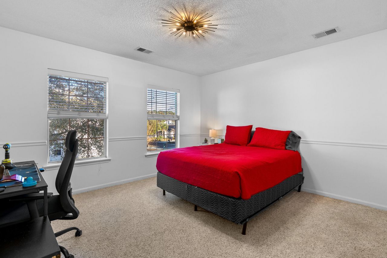 1330 Somersby Lane Photo 23