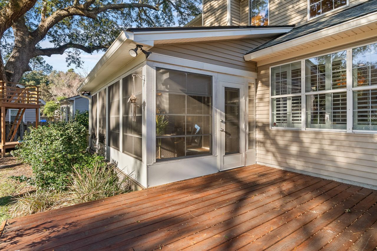 1330 Somersby Lane Photo 35