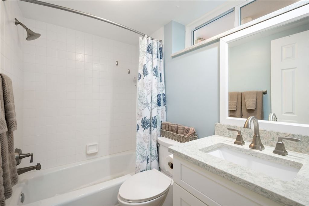 2135 Windward Way, Unit 106, Vero Beach, FL 32963 Photo