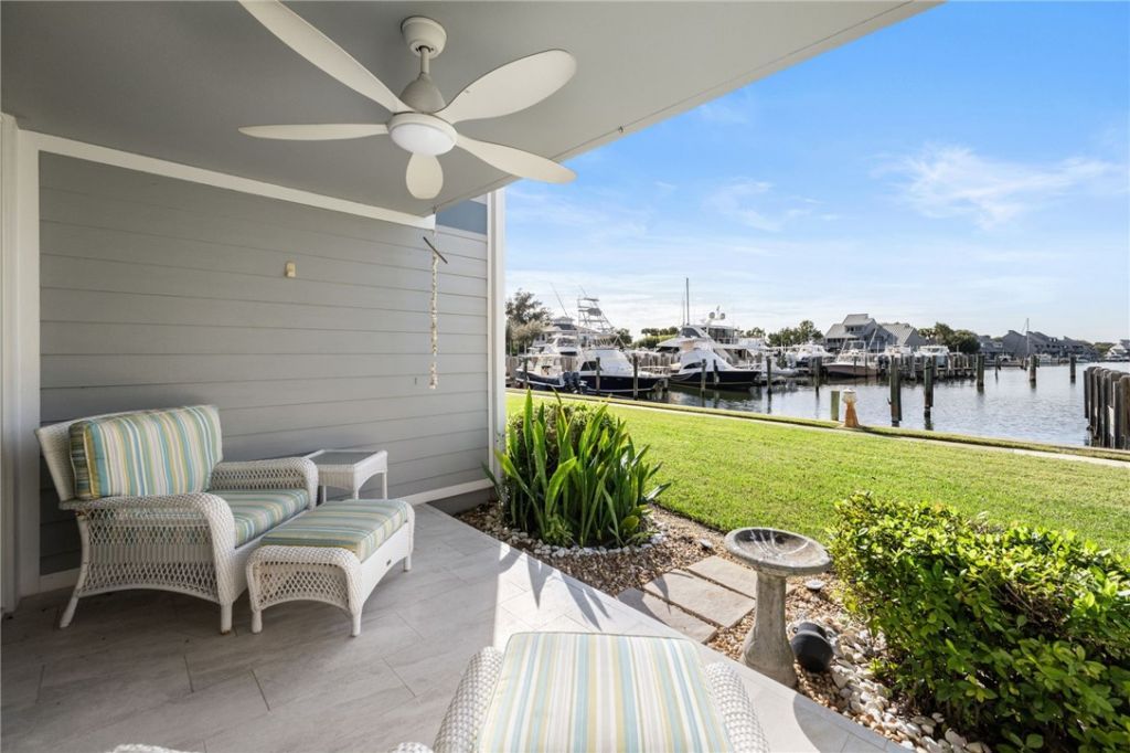 2135 Windward Way, Unit 106, Vero Beach, FL 32963 Photo