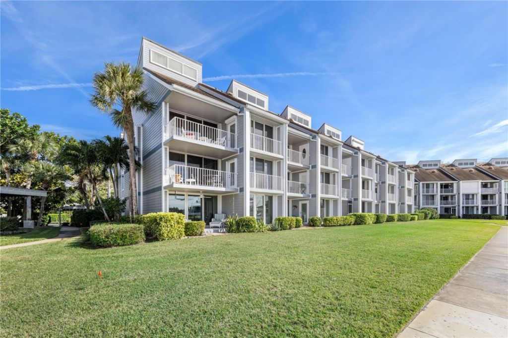 2135 Windward Way, Unit 106, Vero Beach, FL 32963 Photo