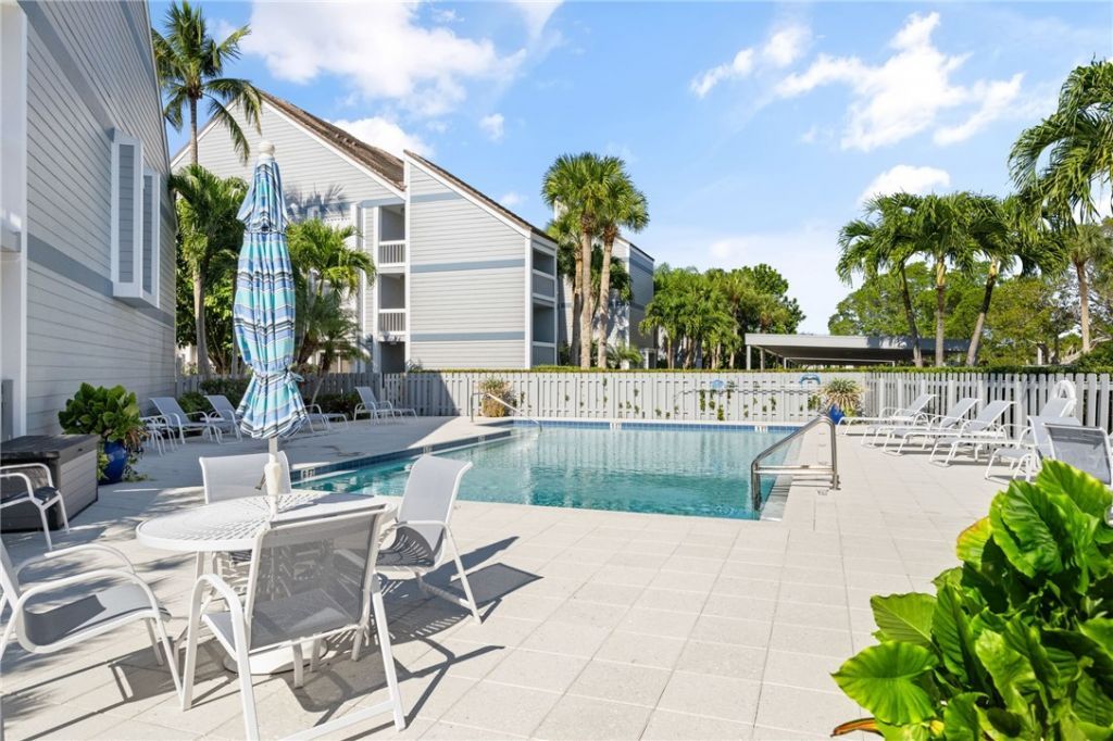 2135 Windward Way, Unit 106, Vero Beach, FL 32963 Photo