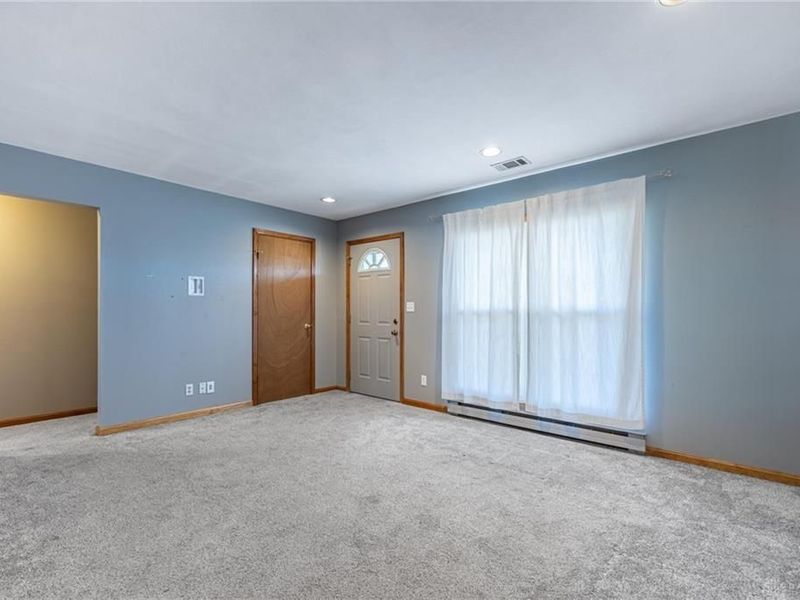 188 Mark Court, Germantown, OH 45327 Photo 4