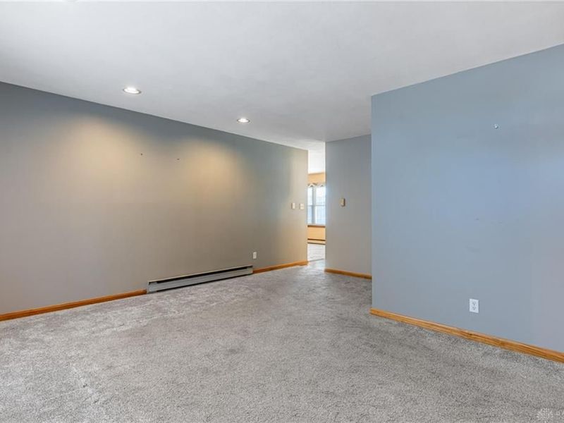 188 Mark Court, Germantown, OH 45327 Photo 6