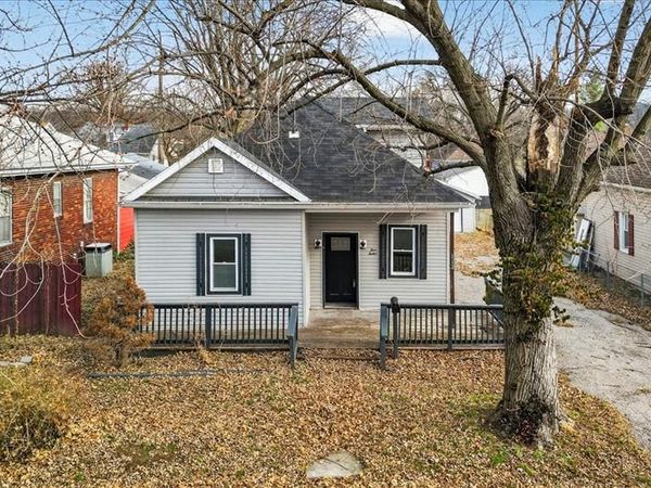 112 N 4th Street, Dupo, IL 62239