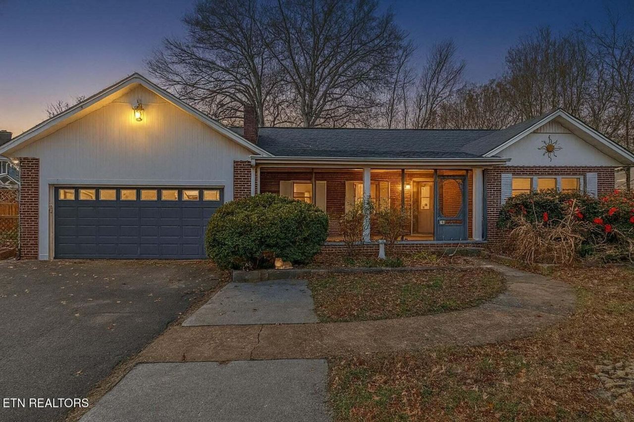 1631 Springbrook Rd, Alcoa, TN 37701 Main Photo