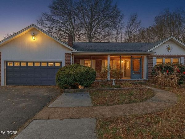 1631 Springbrook Rd, Alcoa, TN 37701