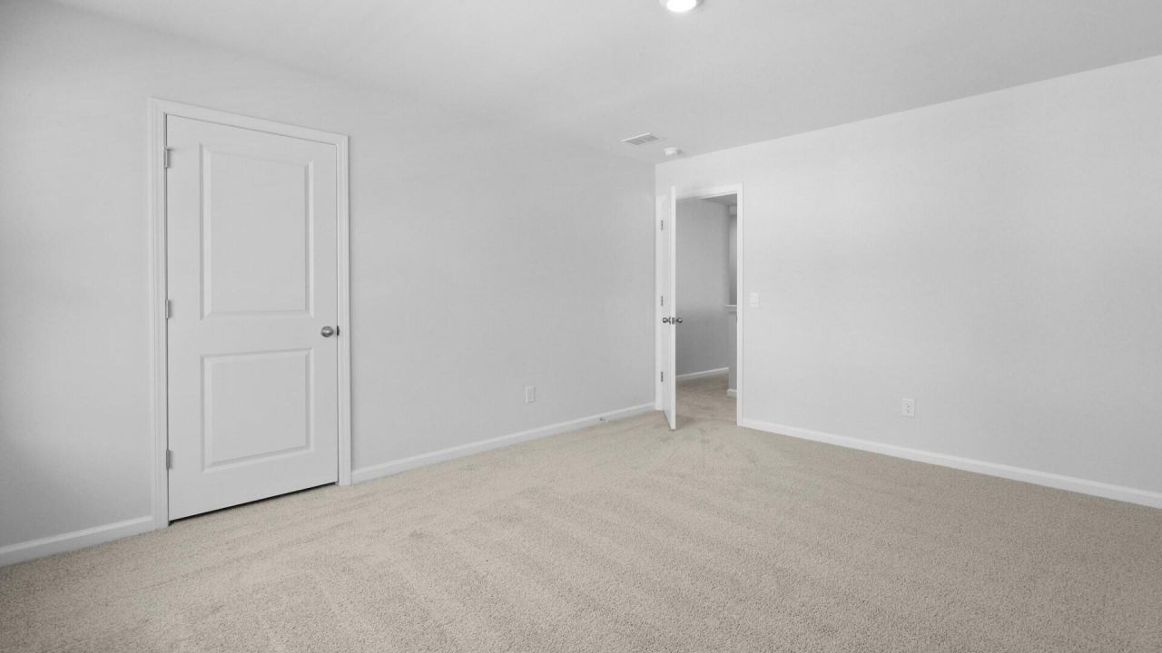 349 Willows Crescent Drive Photo 19