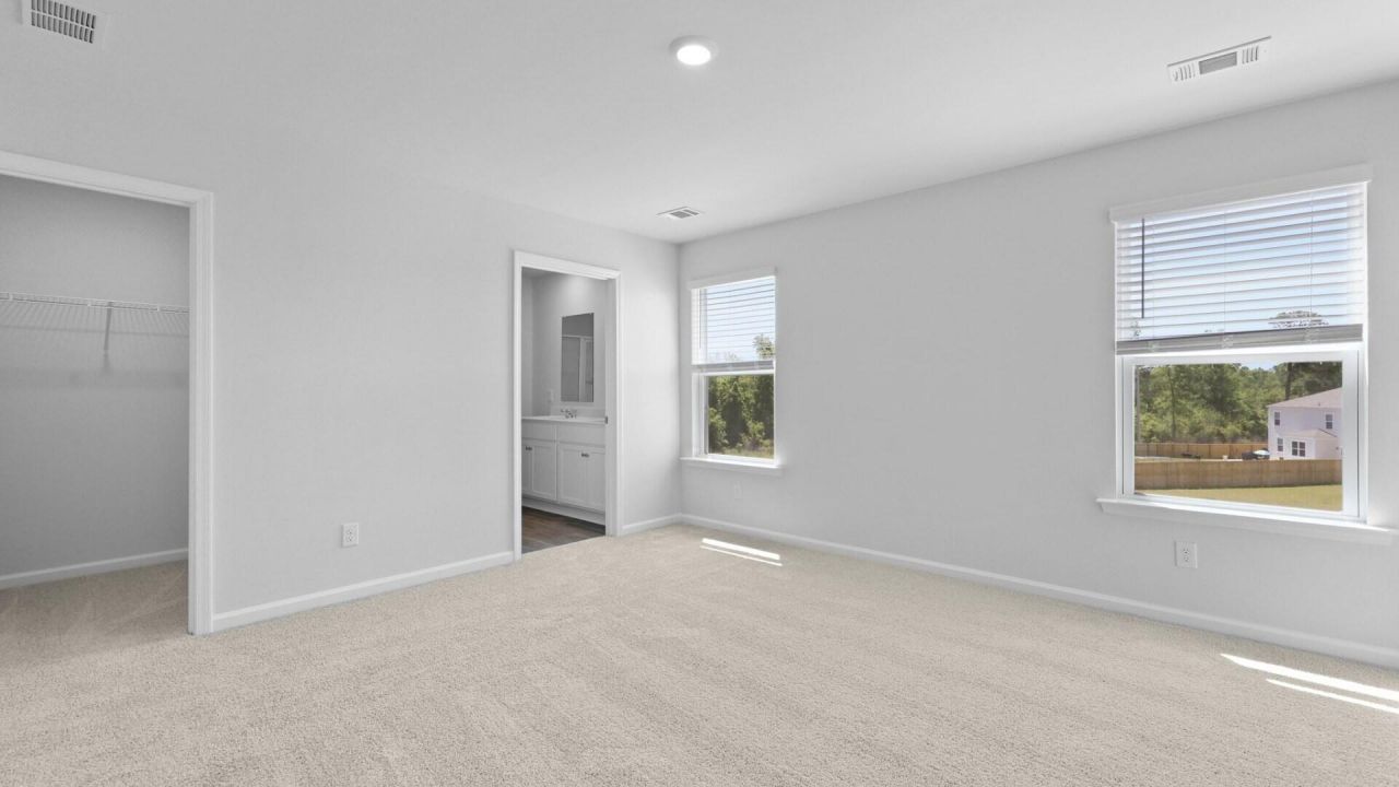 349 Willows Crescent Drive Photo 24