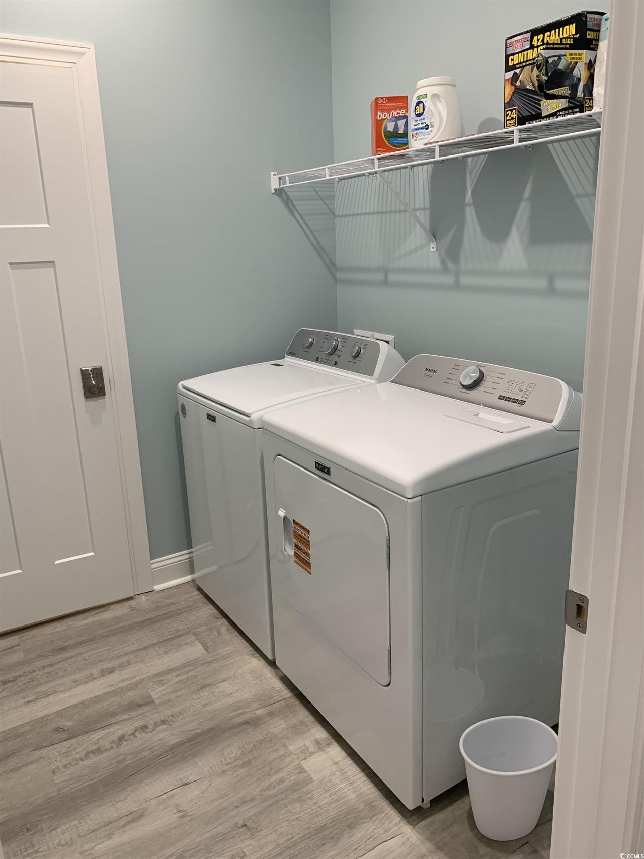 931 Edge Dr. Photo 17