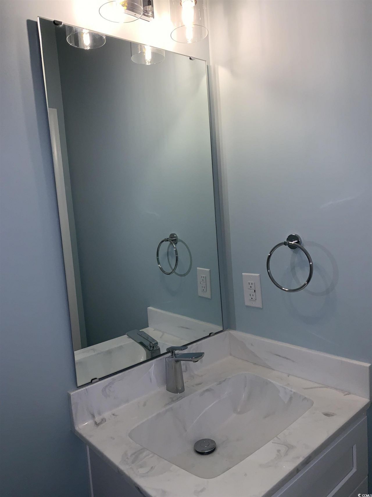 931 Edge Dr. Photo 27