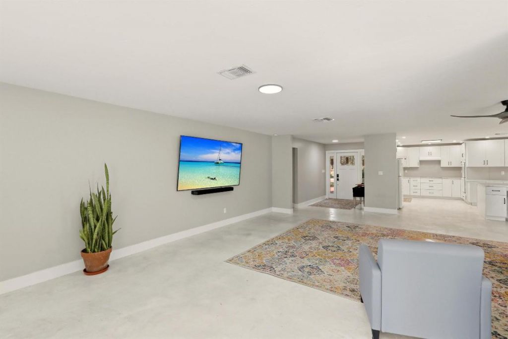 74 Aqua Lane, North Fort Myers, FL 33903 Photo