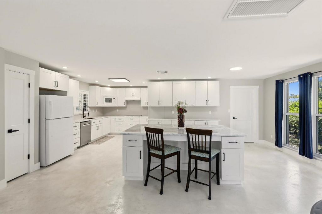 74 Aqua Lane, North Fort Myers, FL 33903 Photo