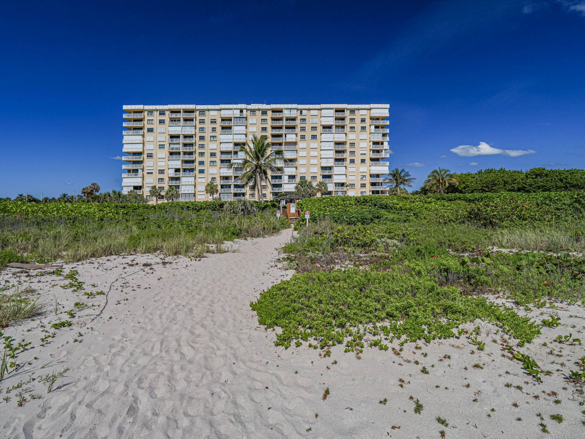 3200 N Highway A1a, Unit 104, Hutchinson Island, FL 34949 Photo