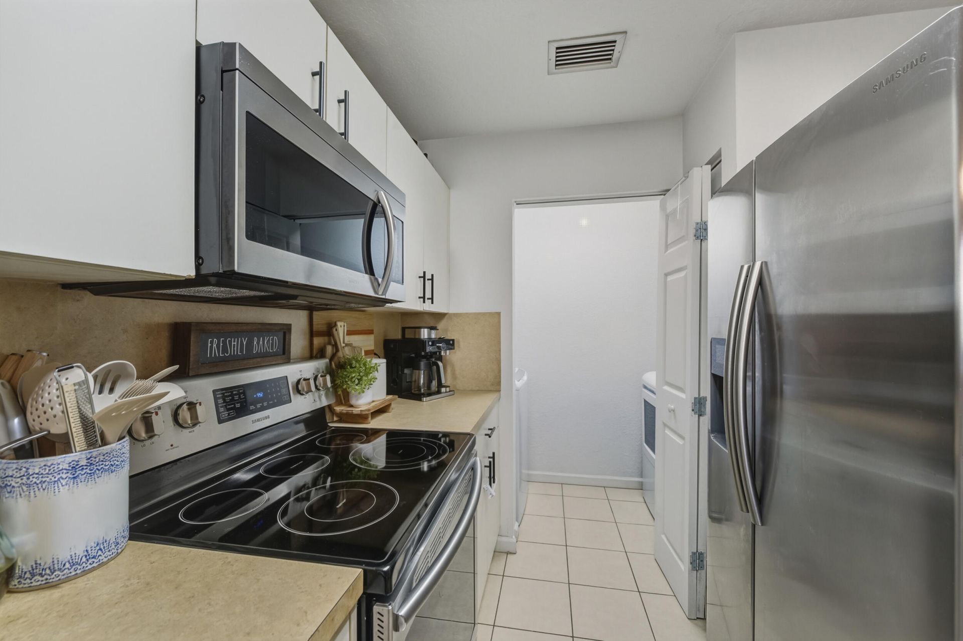 2914 Hope Valley Street, Unit 2102, West Palm Beach, FL 33411 Photo