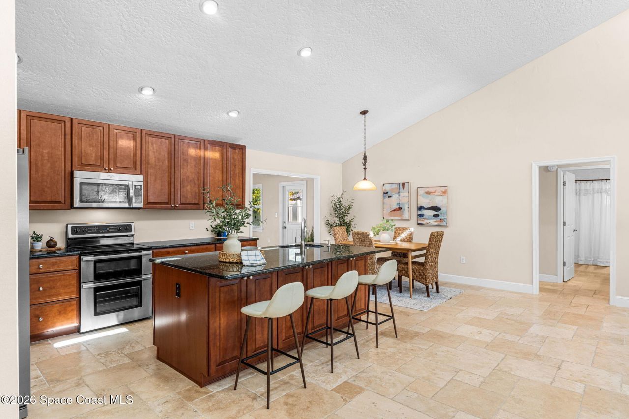 390 Harbor Drive, Cape Canaveral, FL 32920 Photo