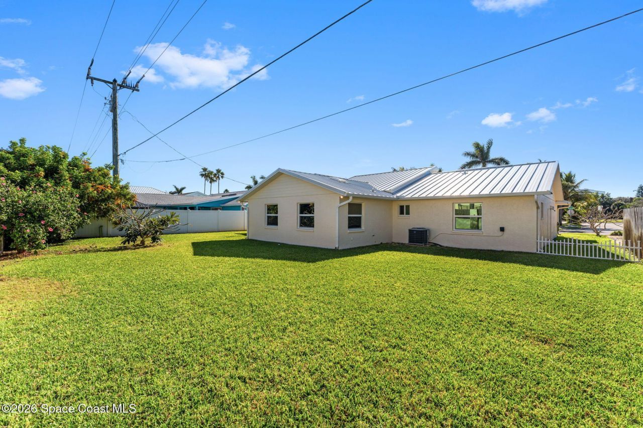 390 Harbor Drive, Cape Canaveral, FL 32920 Photo