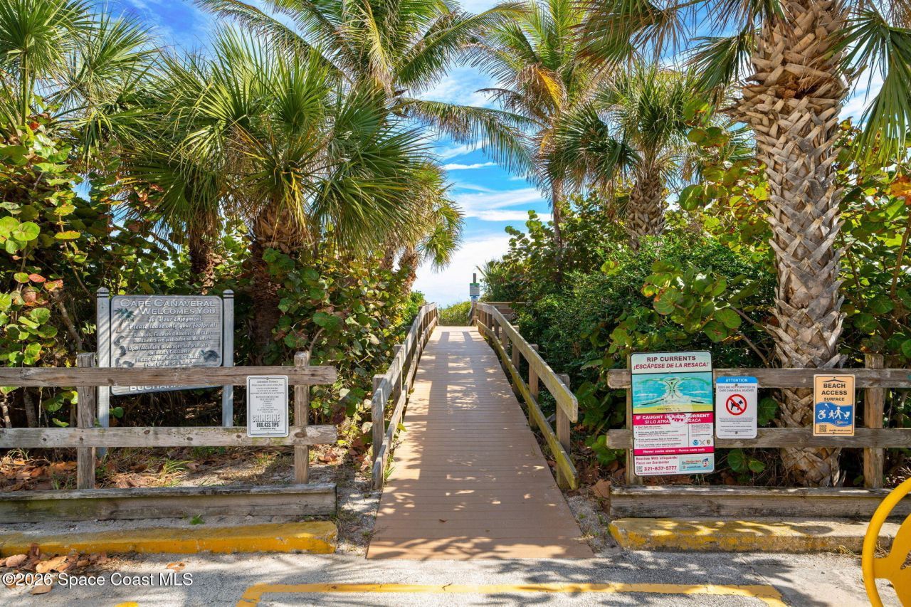 390 Harbor Drive, Cape Canaveral, FL 32920 Photo