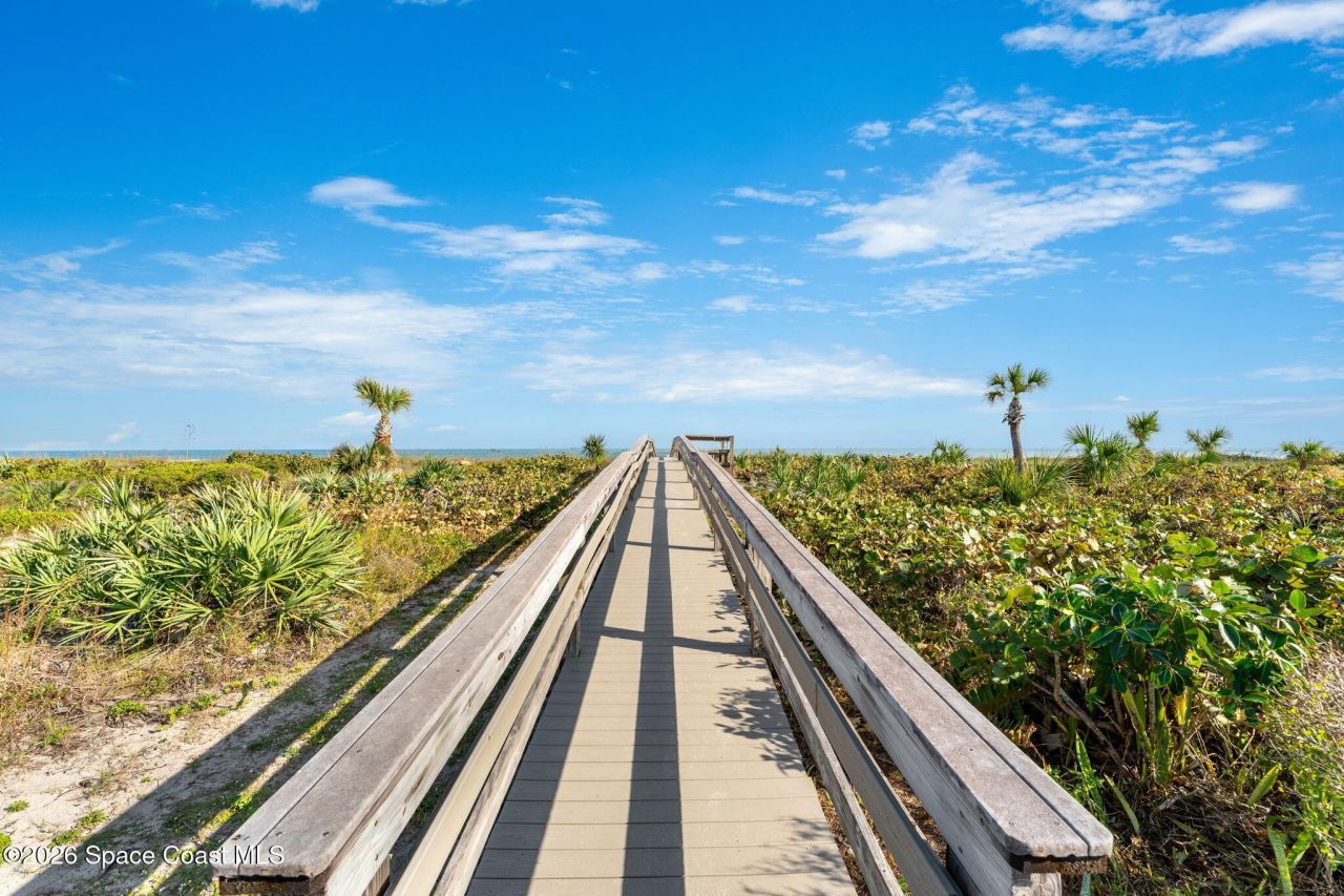 390 Harbor Drive, Cape Canaveral, FL 32920 Photo