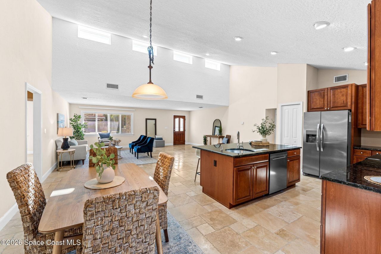 390 Harbor Drive, Cape Canaveral, FL 32920 Photo