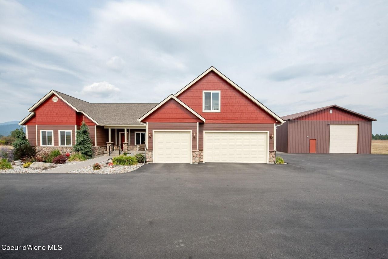 7463 W Lancaster Rd, Rathdrum, ID 83858 Main Photo