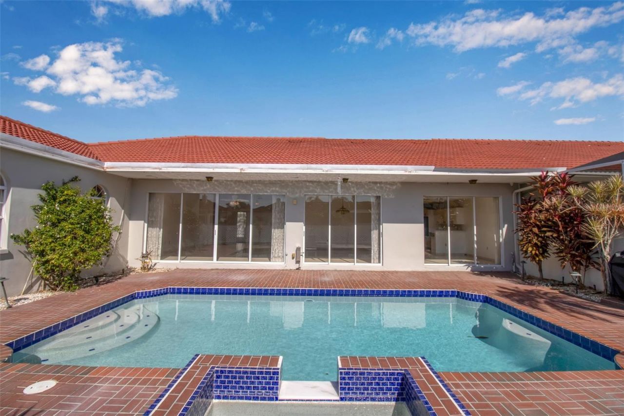 4706 61st Avenue Drive W, Bradenton, FL 34210 Photo