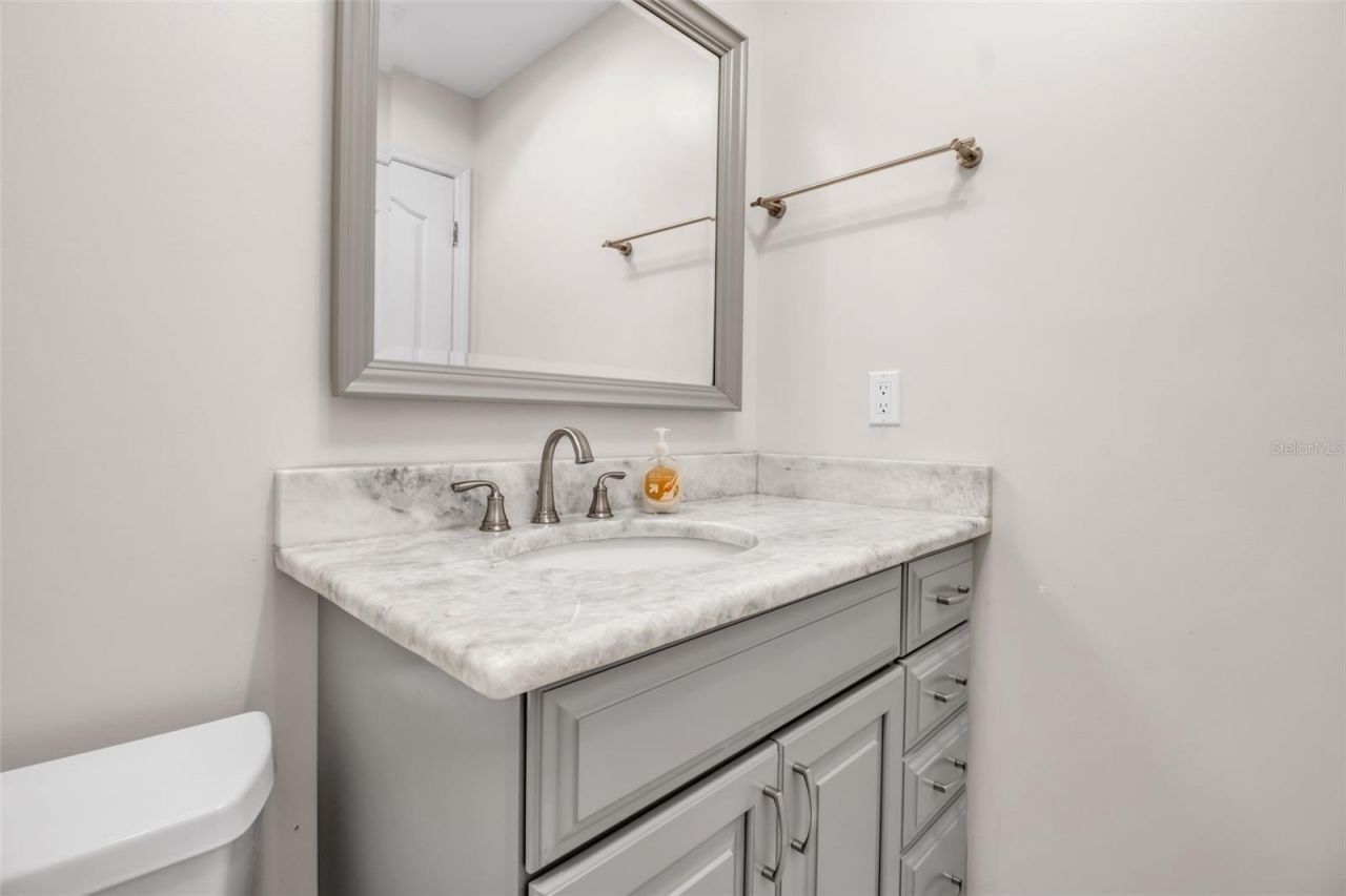 4706 61st Avenue Drive W, Bradenton, FL 34210 Photo