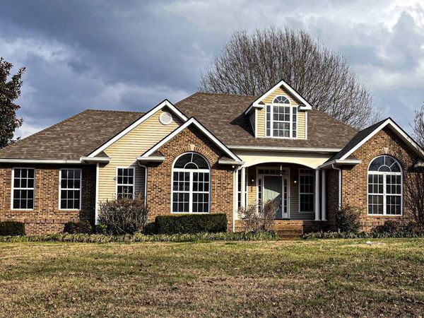 1508 Gray Fox Ln, Spring Hill, TN 37174